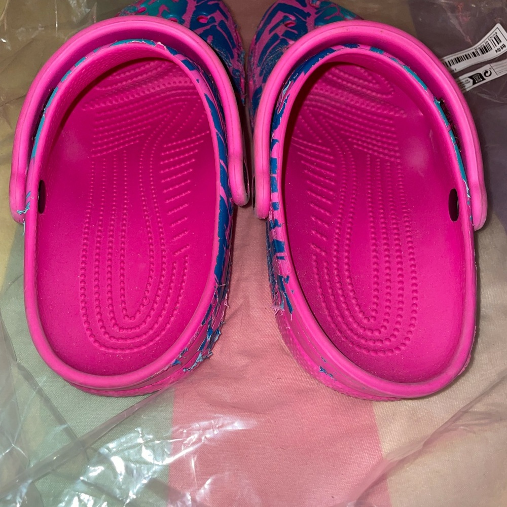 Crocs - Picture 2 of 9
